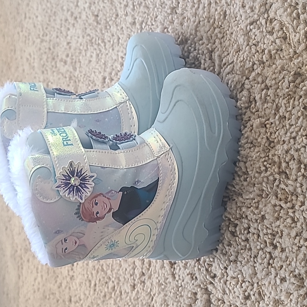 Disney Frozen II Snow Boots sz 8